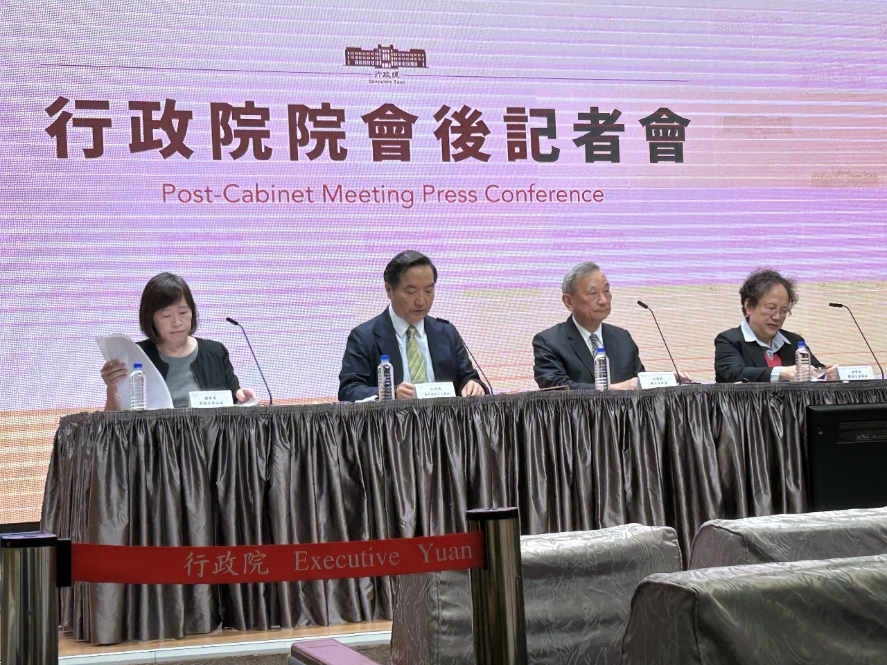 Trước tuyên bố điều tra rào cản thương mại của Trung Quốc, Viện Hành chính: Trung Quốc không nên chính trị hóa quá độ