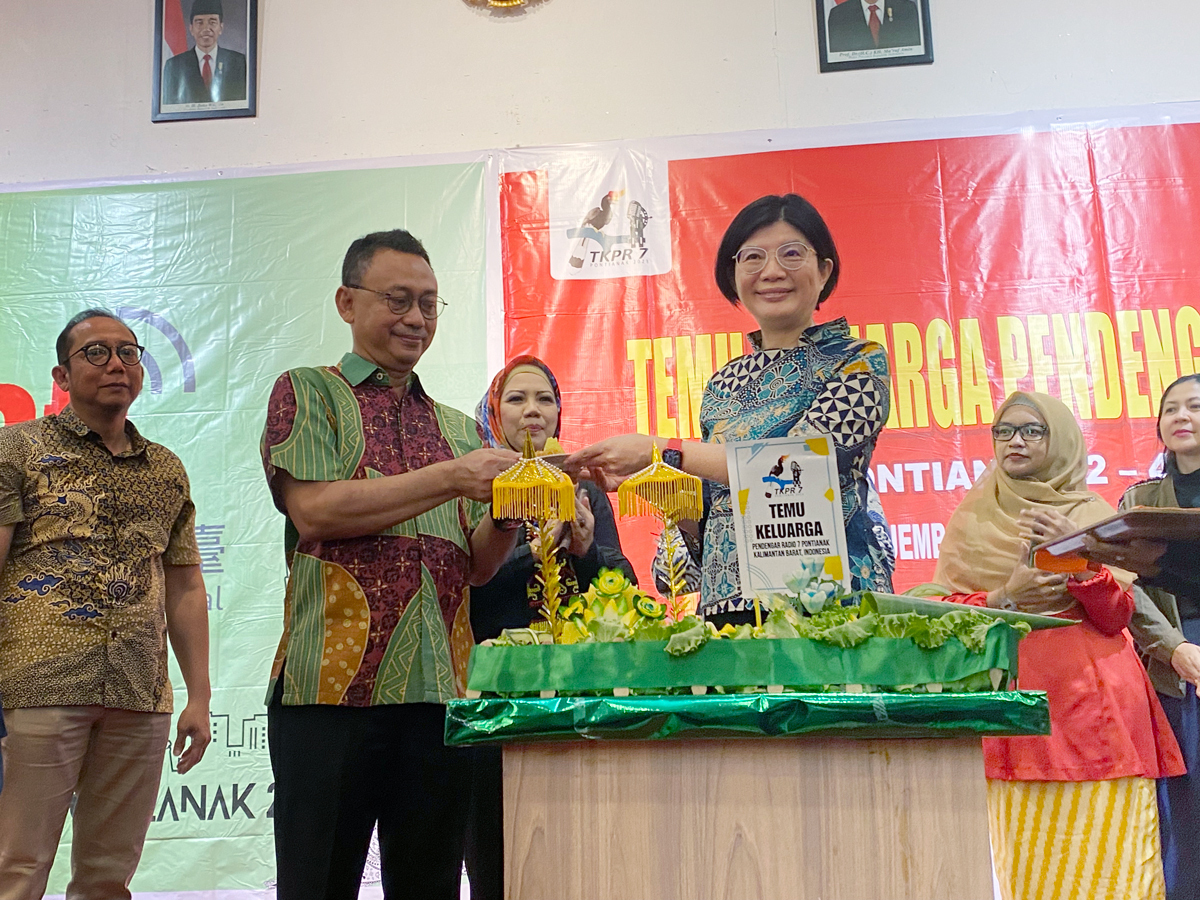 Đài Rti đến Pontianak họp mặt cùng 280 thính giả Indonesia, được Thị trưởng khẳng định vai trò trong giao lưu văn hóa Đài Loan - Indonesia