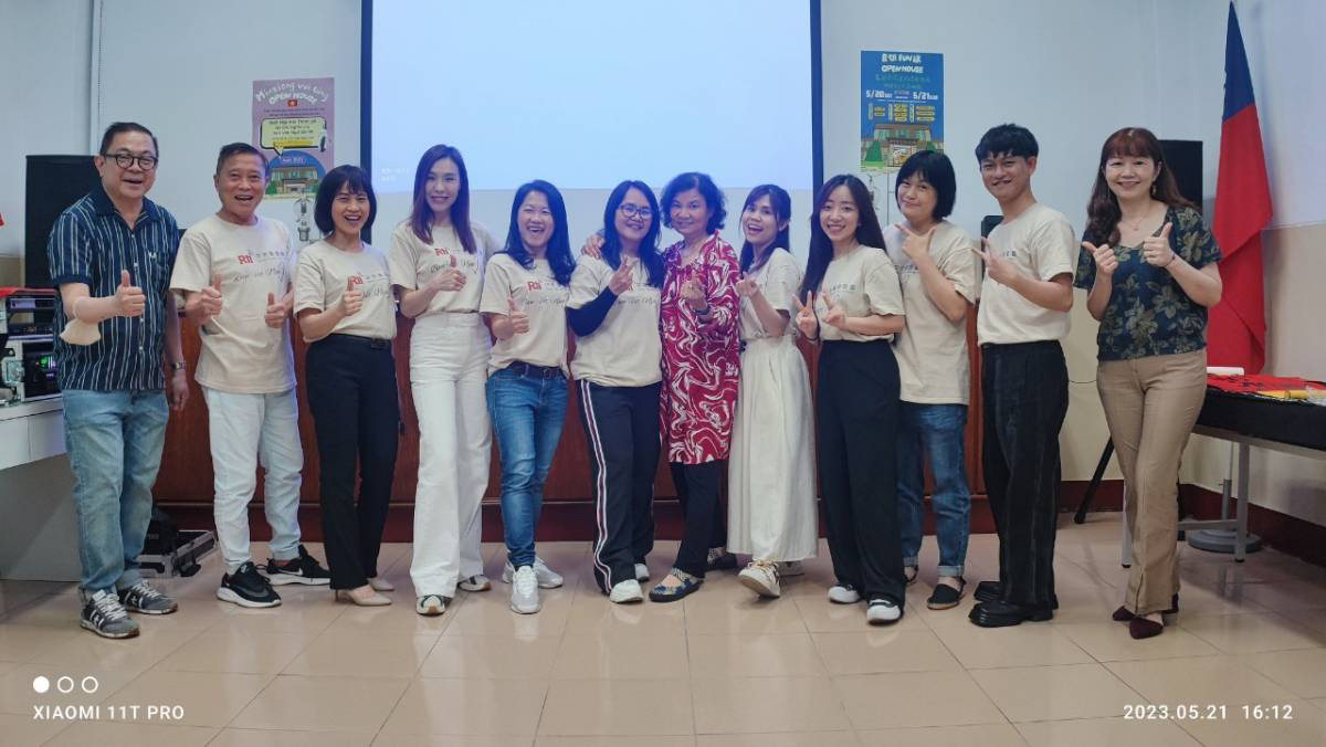 Nhịp cầu giao lưu trả lời thư thính giả