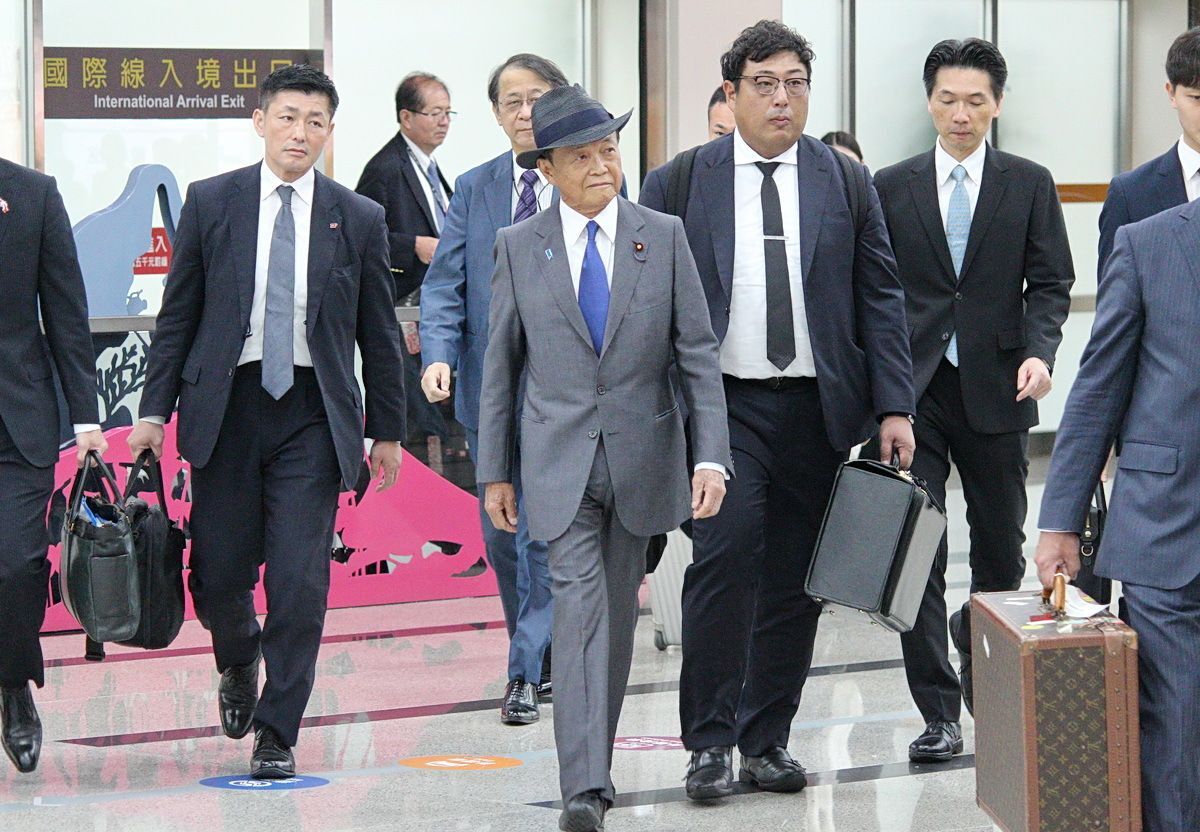 Sau 12 năm, cựu Thủ tướng Taro Aso lại dẫn đầu phái đoàn đến Đài Loan