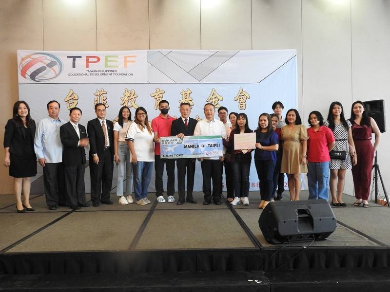 Quỹ Giáo dục Đài Loan-Philippines đã quyên góp được hơn 8 triệu USD, giúp 316 học sinh Hoa kiều thực hiện ước mơ du học tại Đài Loan