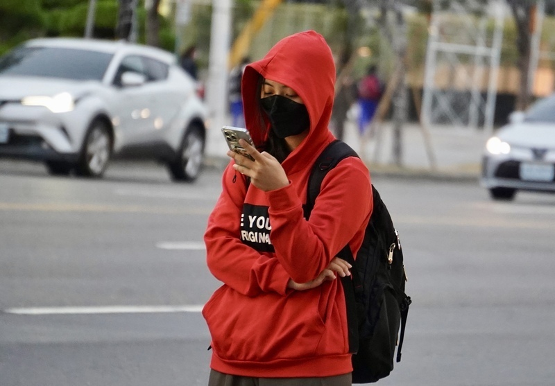 Luồng không khí lạnh từ phía Bắc di chuyển về hướng Nam, nhiệt độ đêm Giáng Sinh xuống còn khoảng 11 độ C