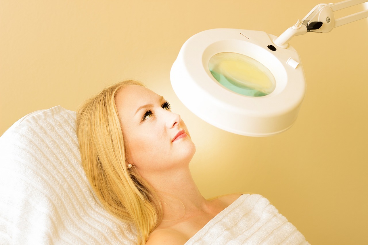 Nguyên nhân hình thành nếp nhăn khóe miệng và cách cải thiện