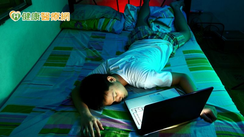 Học sinh THCS và THPT trung bình chỉ ngủ 6,9 tiếng mỗi ngày, bác sĩ khuyên nên để các em ngủ nhiều hơn để tốt cho sức khỏe tâm sinh lý