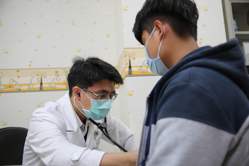 Thành quả nghiên cứu mới của NTU, ứng dụng DHA để phòng chống viêm nhiễm do sử dụng ống thông tiểu