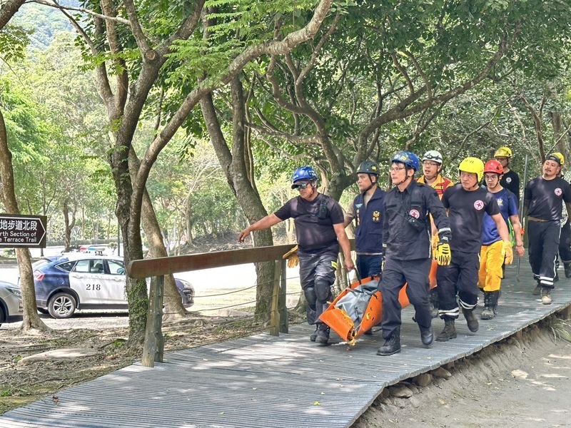 7 người thiệt mạng,  736 người bị thương, 77 người mắc kẹt trong trận động đất ngày 3/4