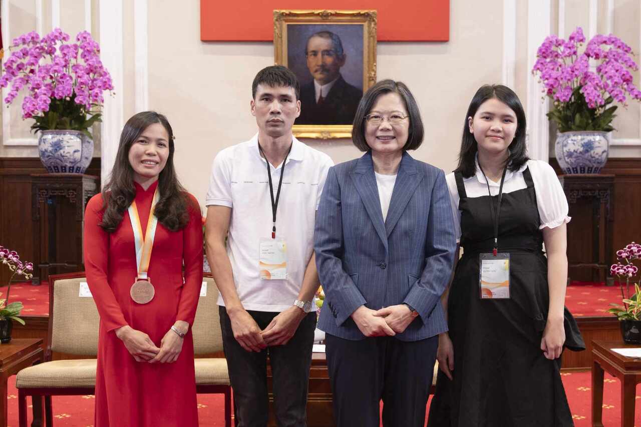 Giờ hẹn các bạn (Th.Ba) (b) - Gặp gỡ nữ lao động di trú xuất sắc toàn quốc 2024 Nguyễn Thị Hải (P.2)