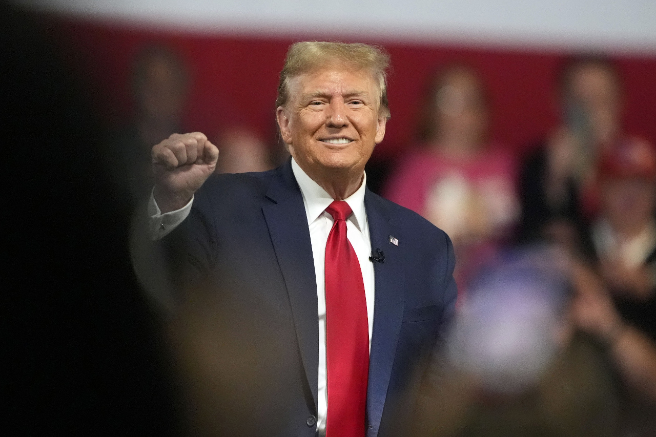 Lý luận “ném bom Bắc Kinh” của Trump