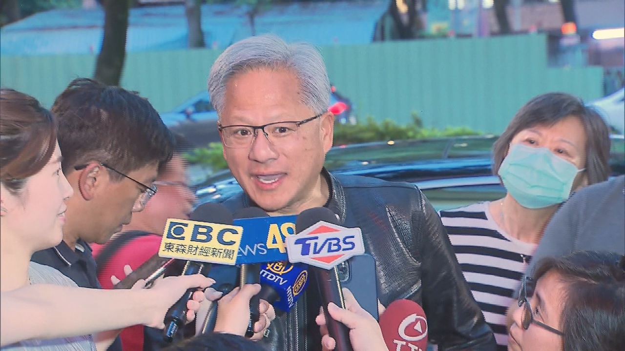 Video: “Đài Loan là một phần của Nvidia”. CEO Hoàng Nhân Huân: Tôi yêu Đài Loan!