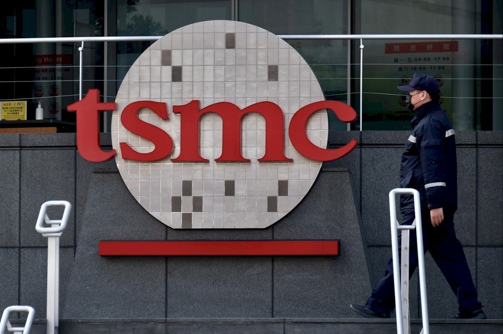 TSMC đã quyết định tài trợ 4 tỷ Đài tệ cho các trường đại học và THPT để hỗ trợ nghiên cứu chất bán dẫn và bồi dưỡng nhân tài