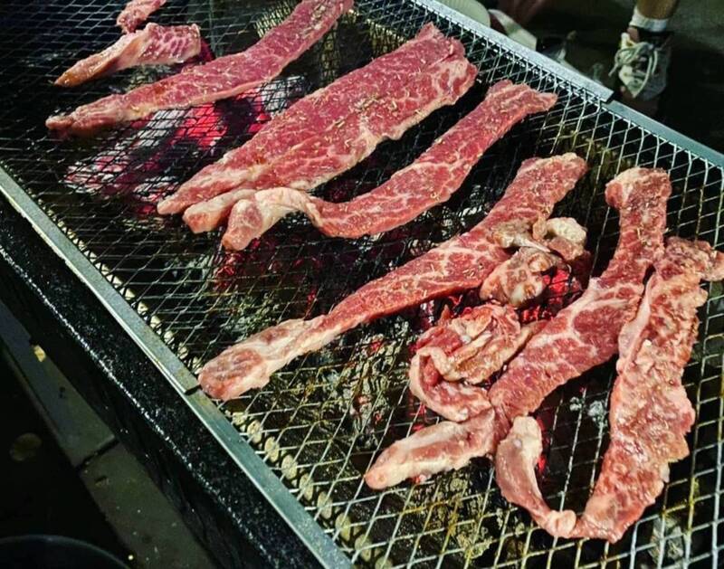 Chuyên gia đưa ra 5 cách để phòng tránh nguy cơ tiềm ẩn từ thịt nướng dịp Tết Trung thu