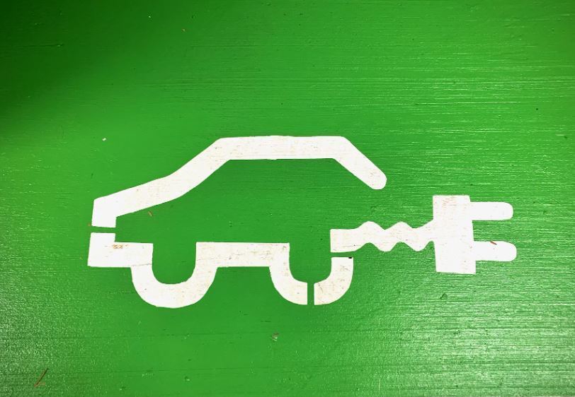 Dự thảo thu phí nhiên liệu đối với xe ô tô, xe máy điện, Bộ Giao thông dự kiến nhanh nhất năm 2030 áp dụng thu phí