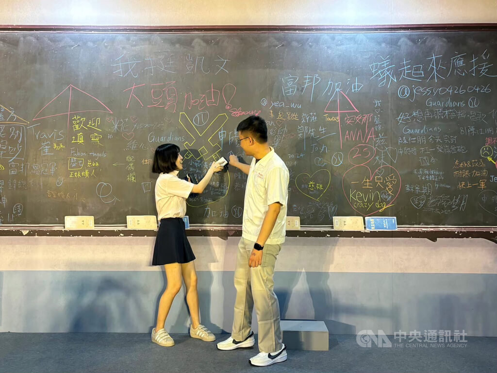 Nguyên tắc “3 không và 1 nên” giúp cha mẹ và con cái dễ dàng trao đổi về những vấn đề khó nói nhất