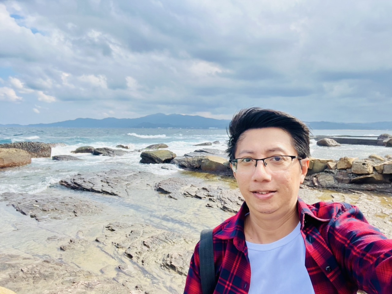 Thế Hiển hiện đang theo học chương trình thạc sĩ ngành Du lịch, giải trí và nghỉ dưỡng tại trường Đại học Đông Hoa (Hoa Liên).