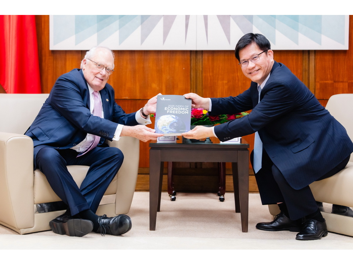 Ngoại giao Think Tank, Ngoại trưởng Lâm Giai Long: khuyến khích sâu sắc thêm quan hệ Mỹ-Đài theo hướng Ngoại giao kênh 2