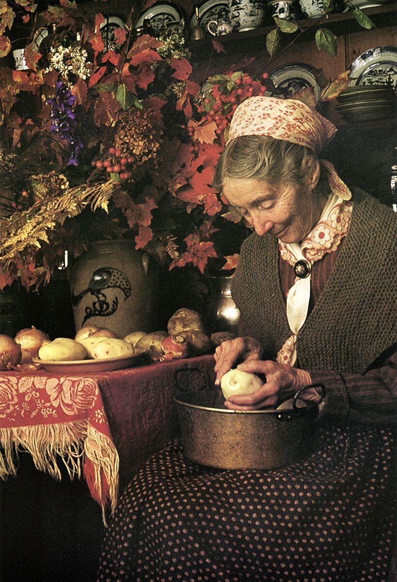 Cùng con _ Tìm hiểu về Tasha Tudor – người phụ nữ tự xây xứ sở thần tiên