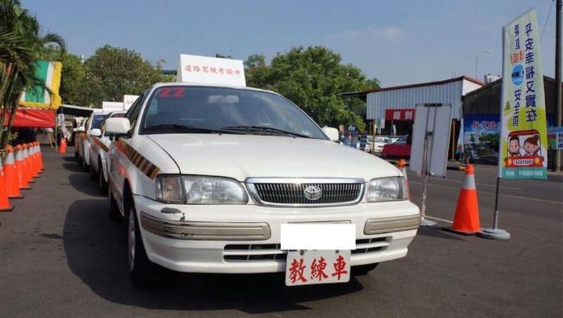 Siết chặt thi sát hạch bằng lái xe ô tô gây nhiều tranh cãi. Cục Đường bộ: Đánh giá và sửa đổi liên tục theo từng thời điểm