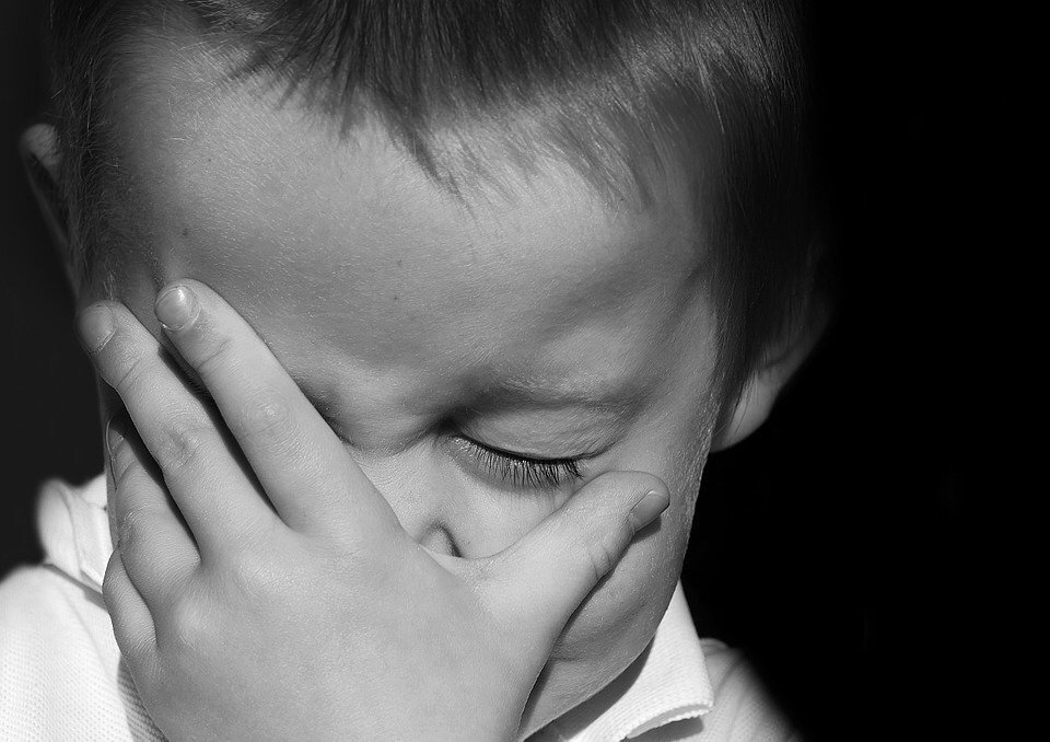 Vụ án bé trai Khải Khải bị bảo mẫu ngược đãi tới chết, Bác sĩ cho biết: trên người bé có 42 vết thương nặng do bị bạo hành