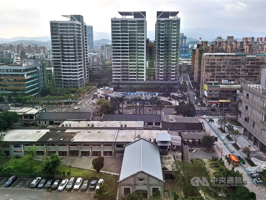 Số dư nợ vay mua nhà trong tháng 4 đạt mức tăng trưởng thấp nhất trong hơn một năm